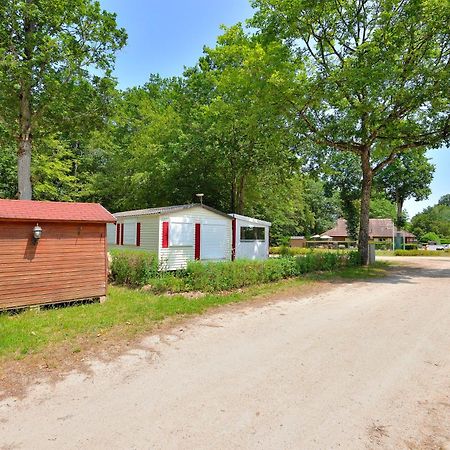 Camping Etang De La Vallee Combreux Εξωτερικό φωτογραφία