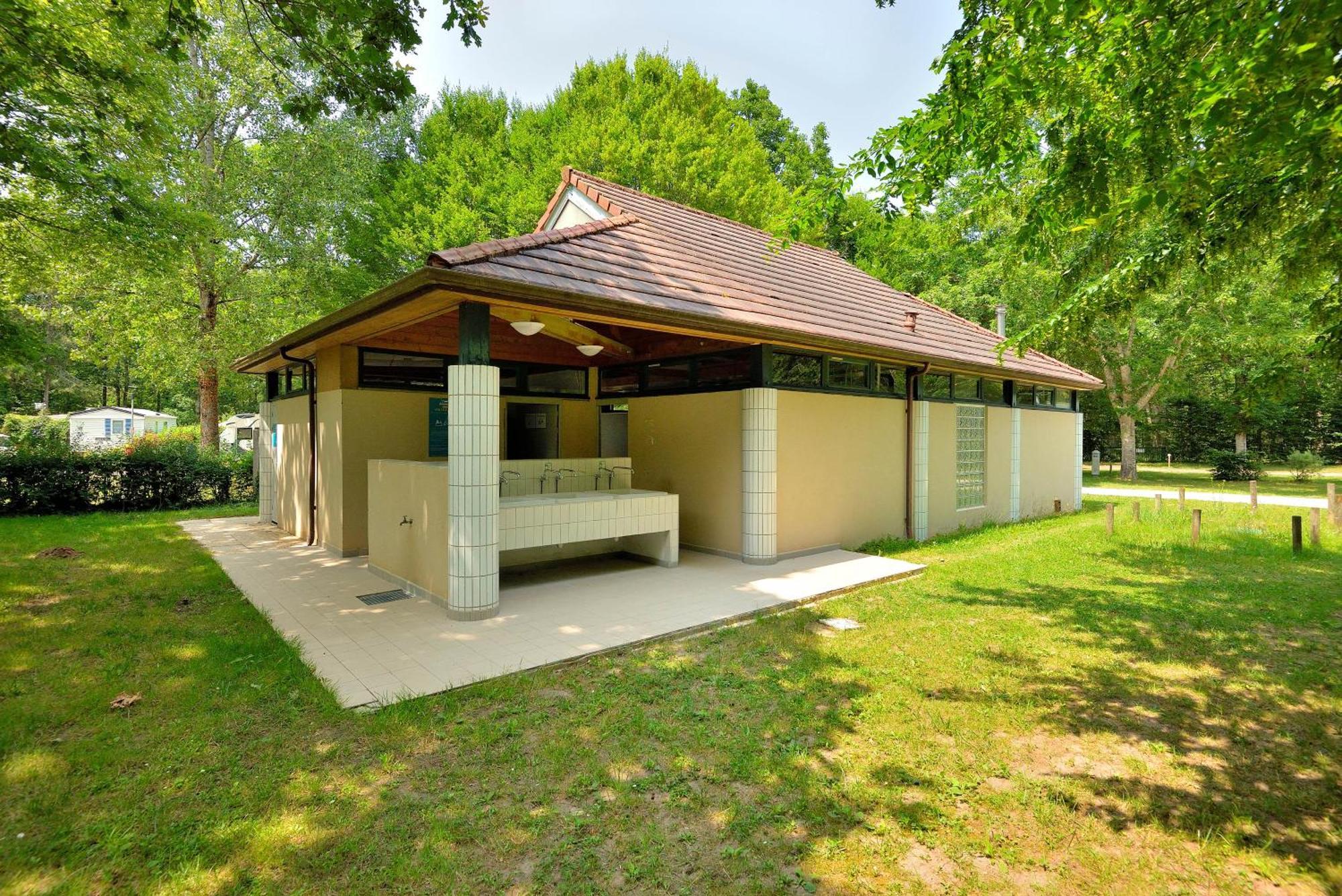 Camping Etang De La Vallee Combreux Εξωτερικό φωτογραφία