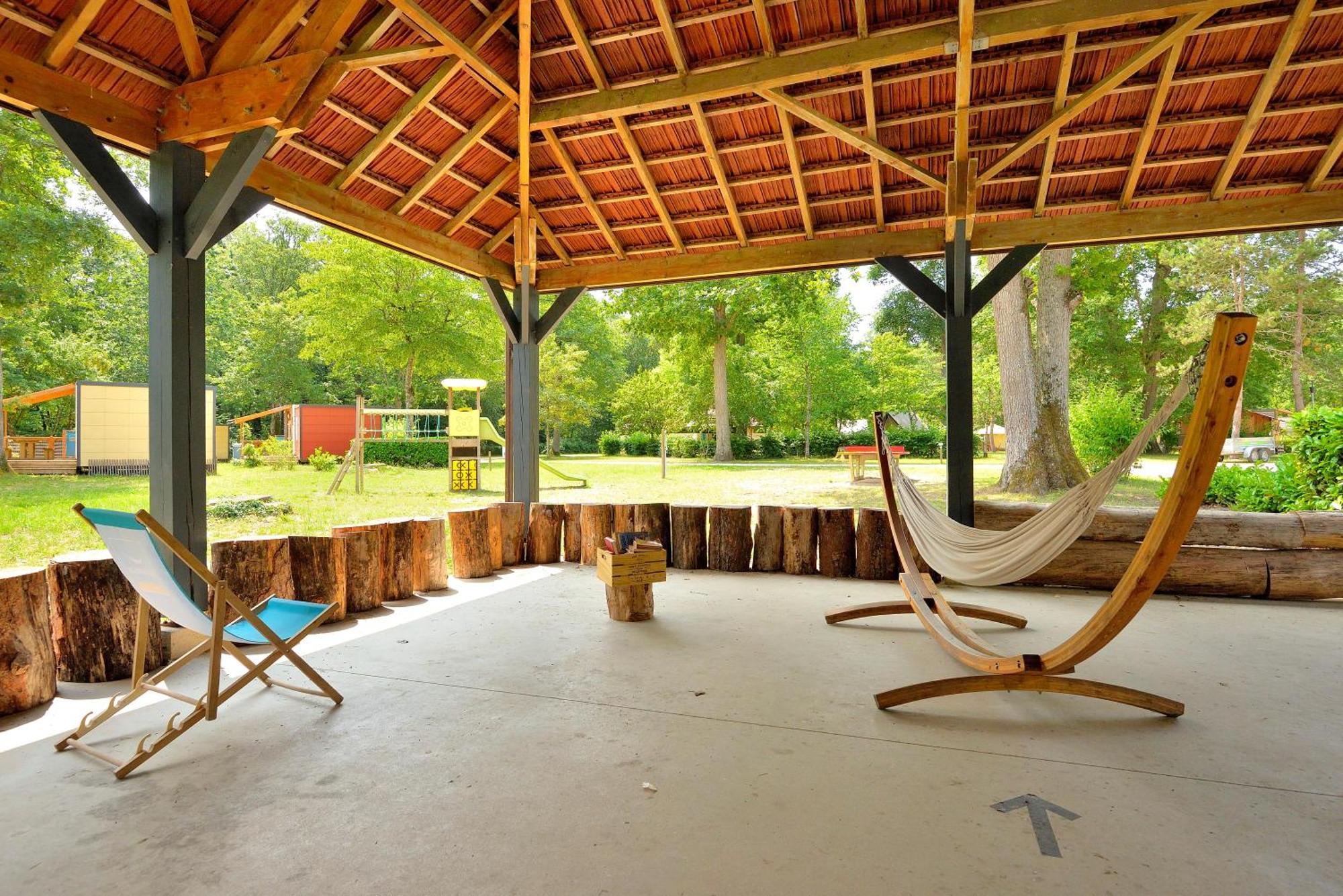 Camping Etang De La Vallee Combreux Εξωτερικό φωτογραφία
